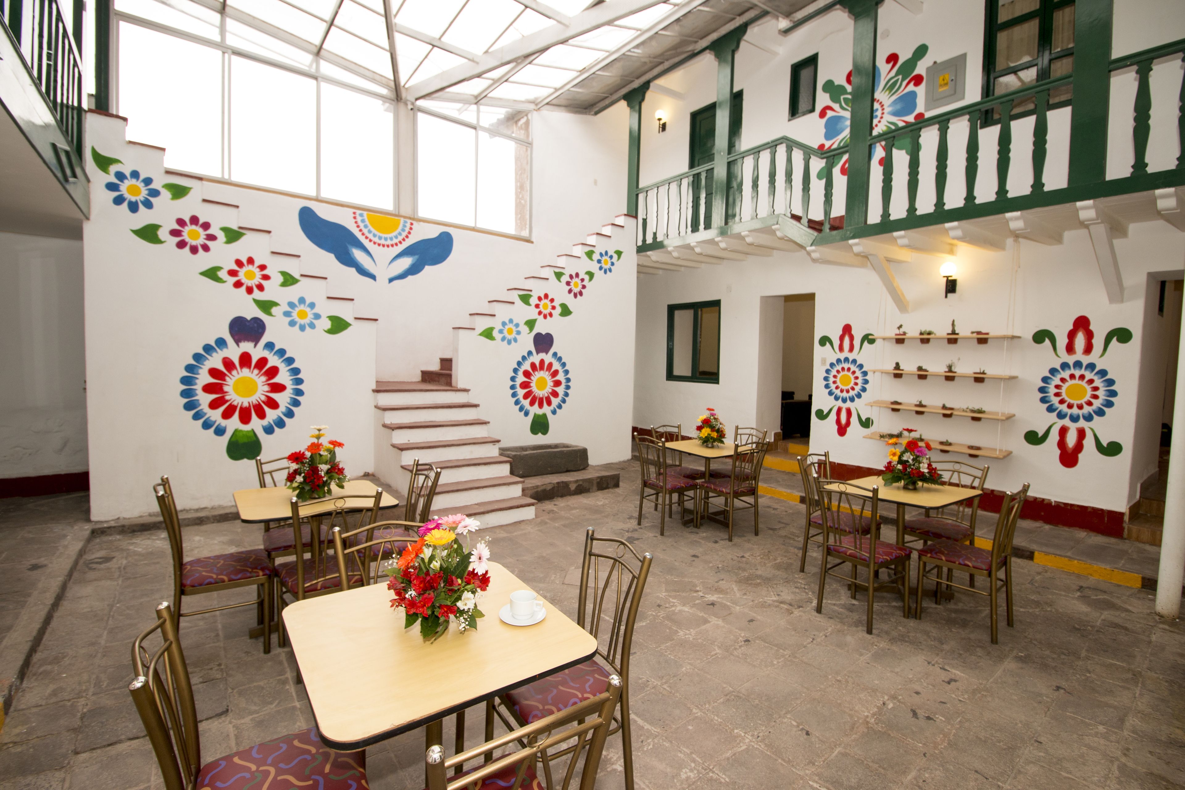 Photo - Cusco Plaza Nazarenas