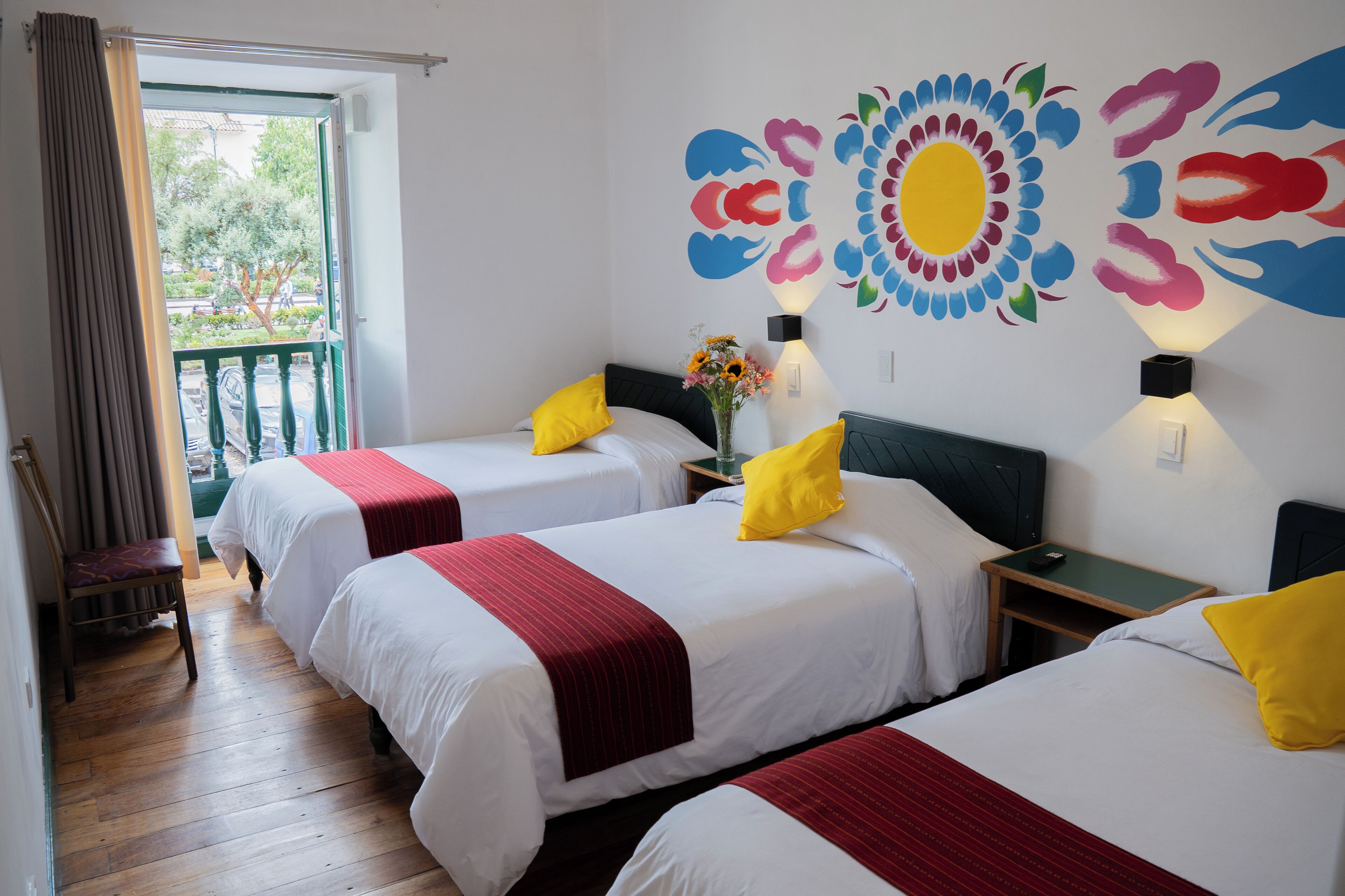 Photo - Cusco Plaza Nazarenas