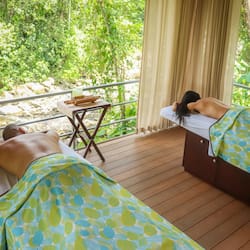 Salas de tratamiento para parejas y aguas termales