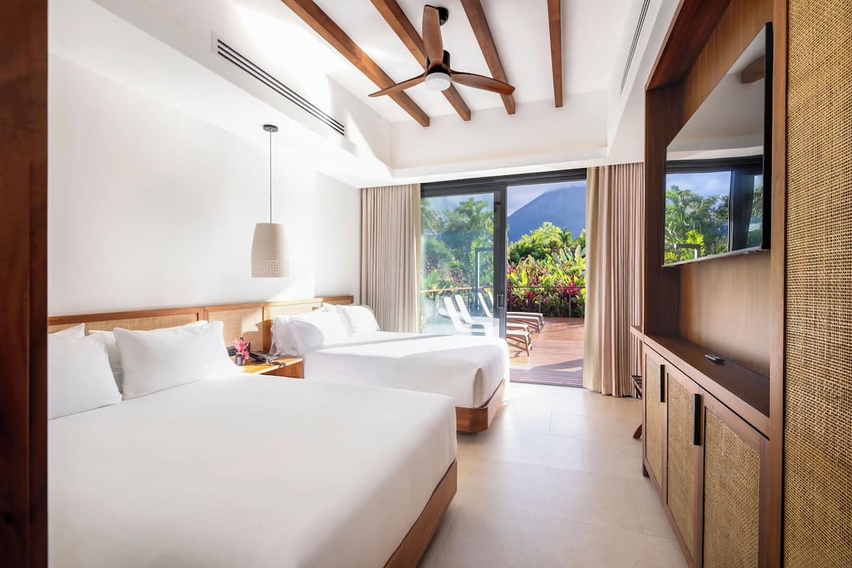 Luksusvilla | Minibar, safe på rommet, skrivebord og skrivebord for bærbar PC