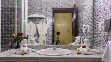 Premium bedding, minibar, in-room safe, soundproofing