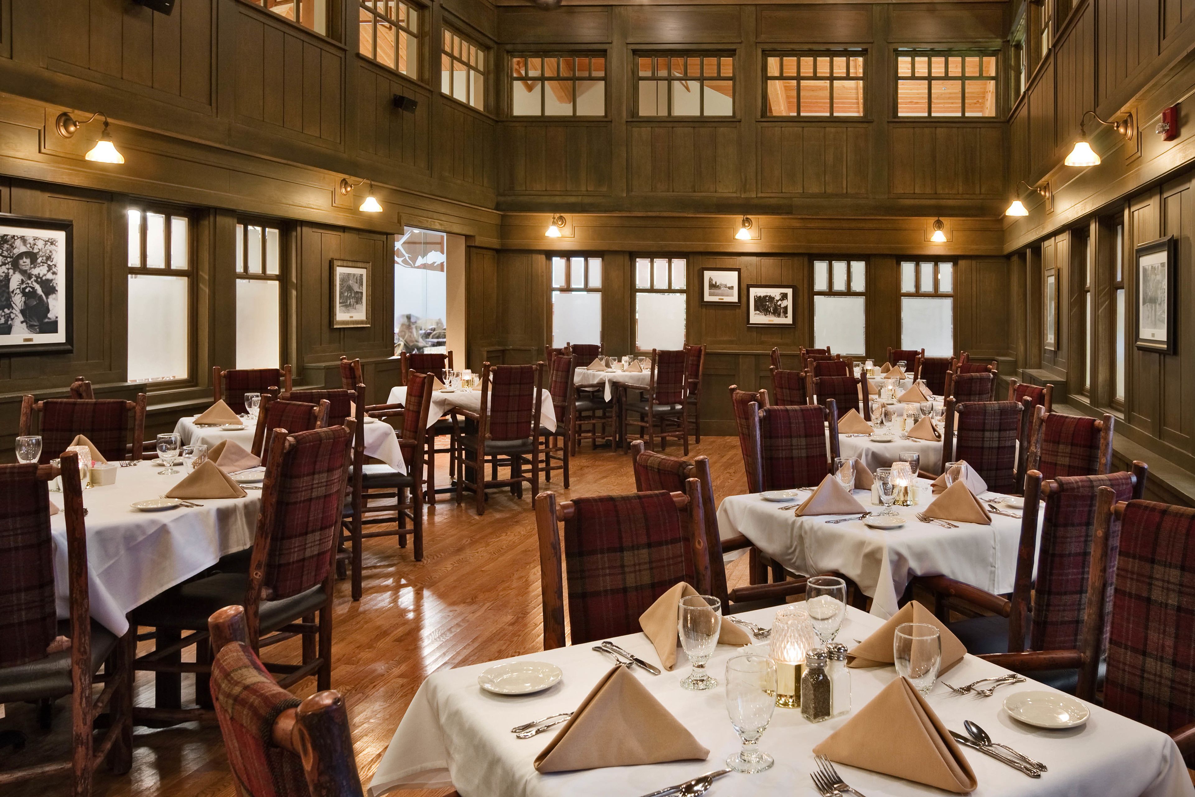 breakfast, lunch, dinner served; garden views