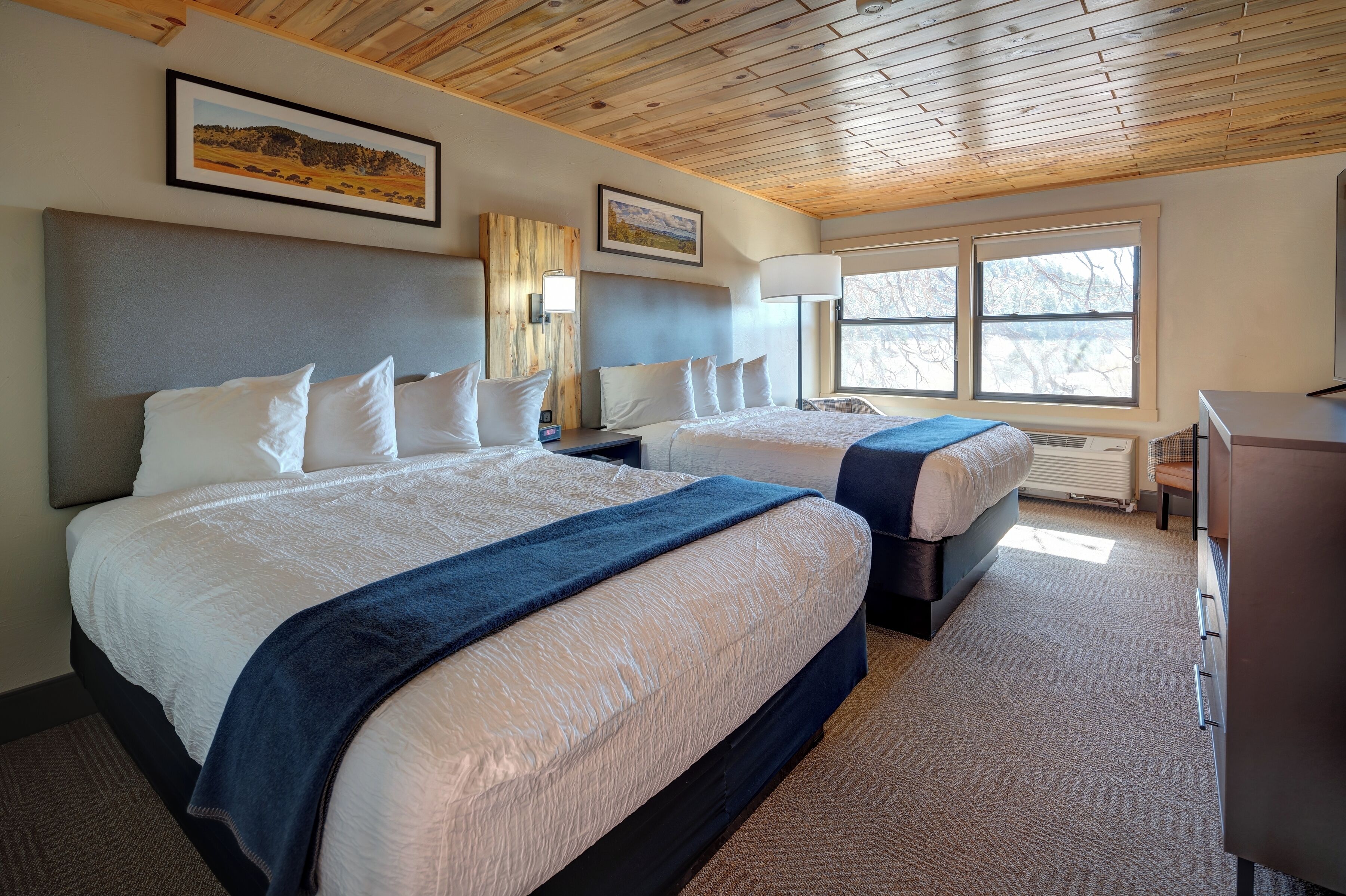 signature room, 2 queen beds, refrigerator & microwave, park view | pillow-top beds, iron/ironing board, free wifi, bed sheets