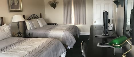 Standard Room, 2 Double Beds, Non Smoking, Lake View | Desk, free WiFi, bed sheets, alarm clocks