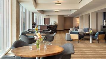 Daily cooked-to-order breakfast for a fee