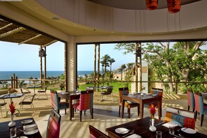 Breakfast area - Labranda Coral Beach Resort (Brufut)