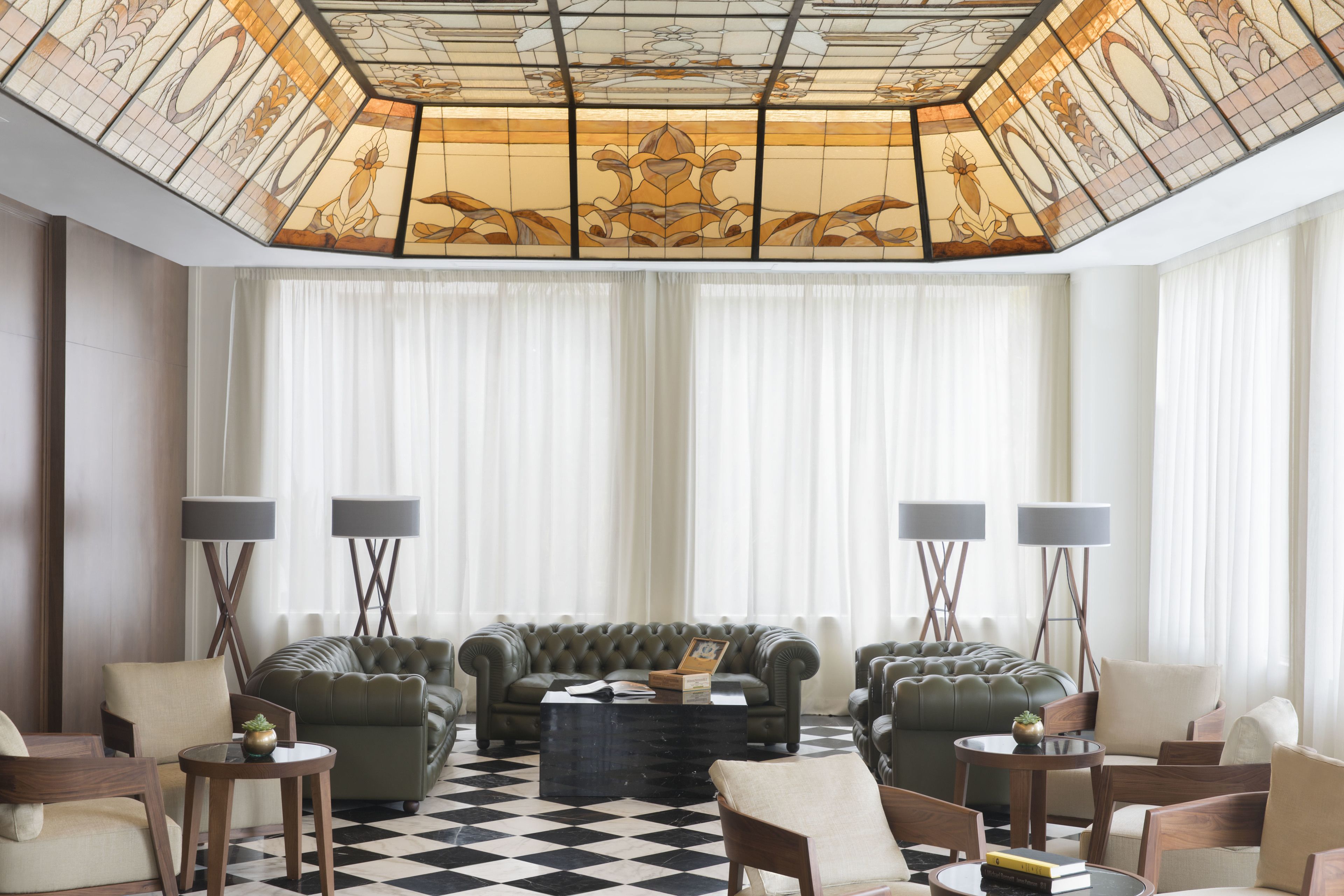 11 bars/lounges, 7 poolside bars, swim-up bar, beach bar