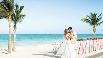 Khu tổ chức tiệc cưới ngoài trời