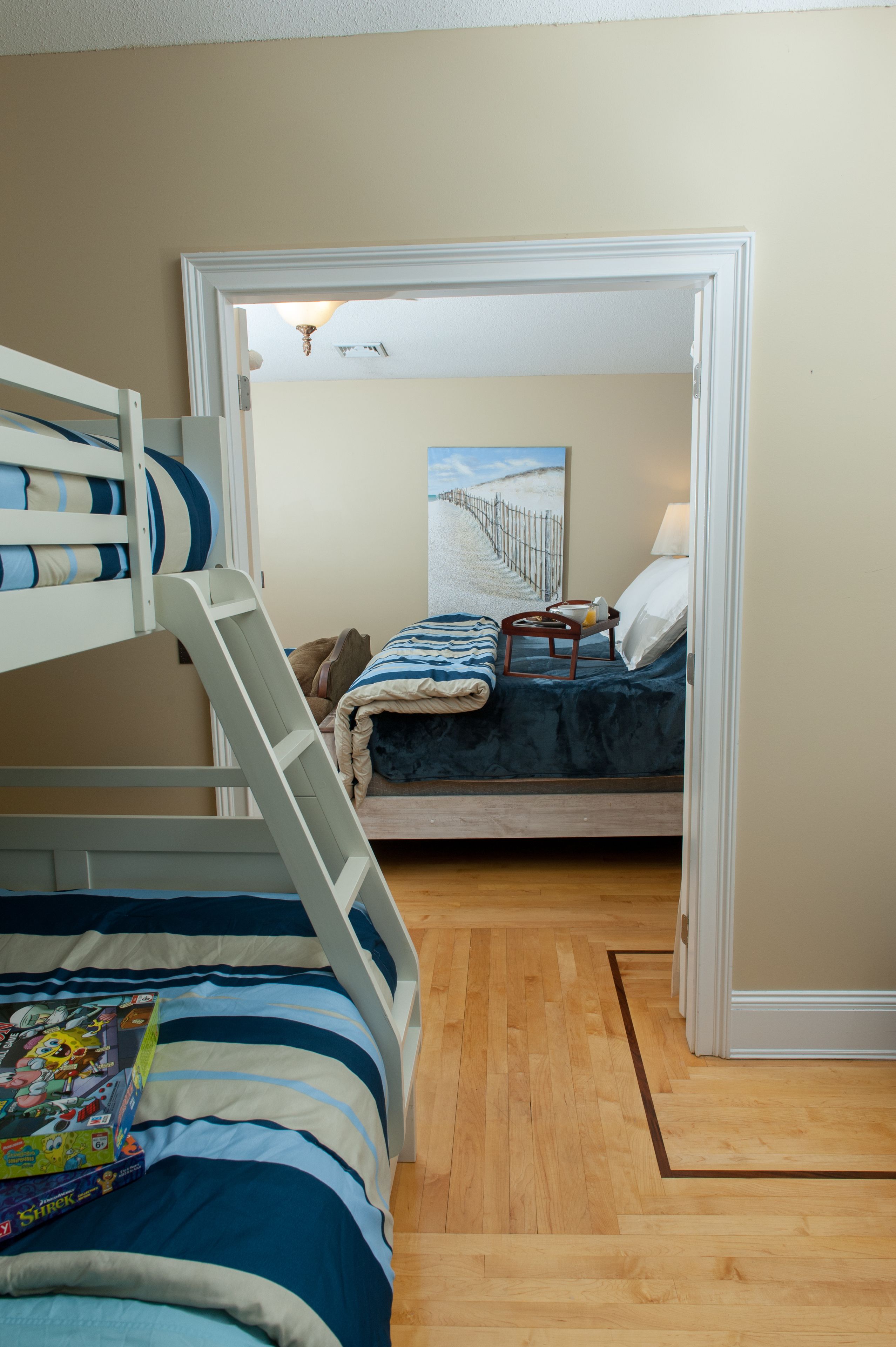 Suite, 2 Bedrooms (Portobello Road) | Iron/ironing board (on request), WiFi (free), individually decorated