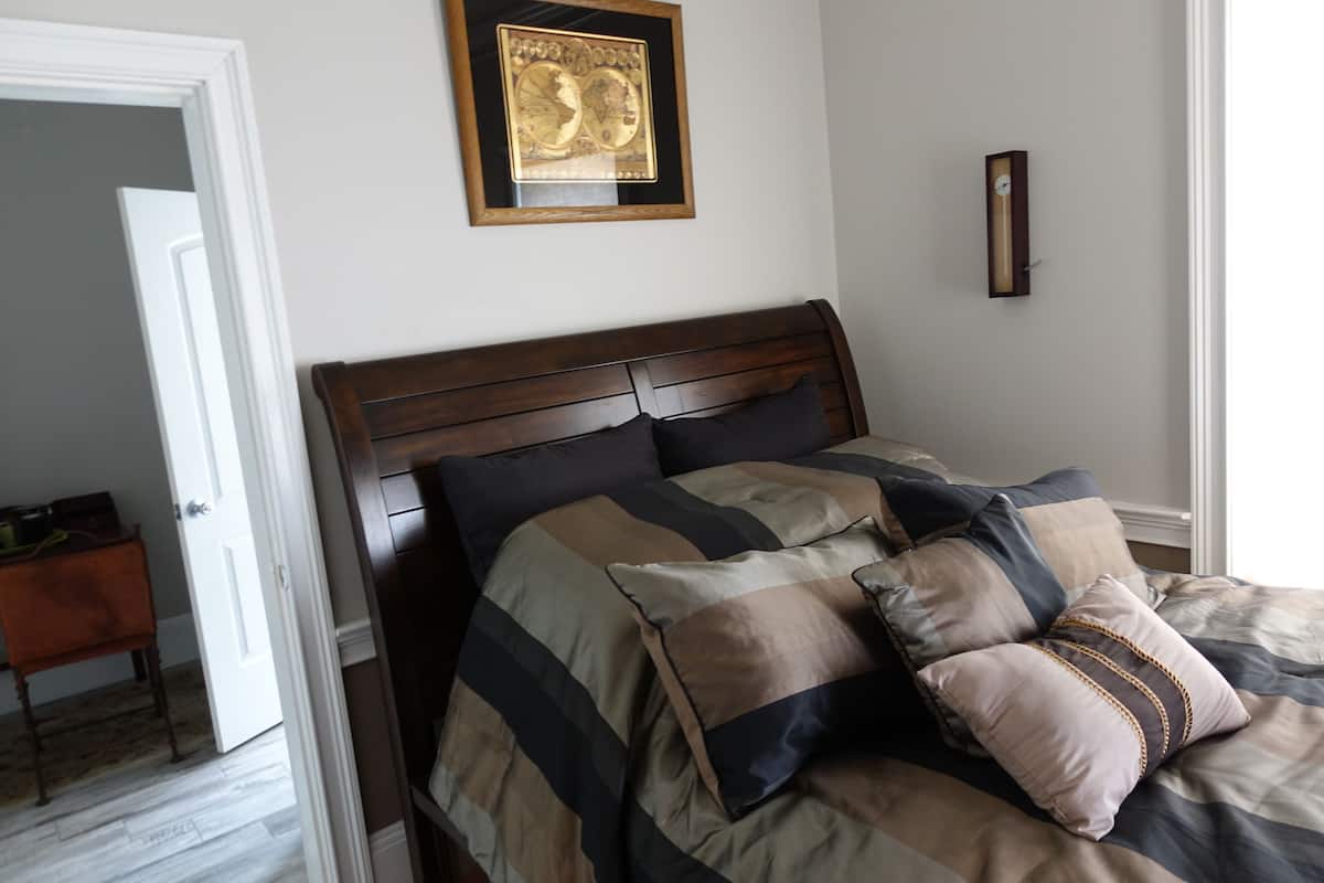 Habitación estándar | 2 habitaciones, decoración personalizada y muebles diferentes