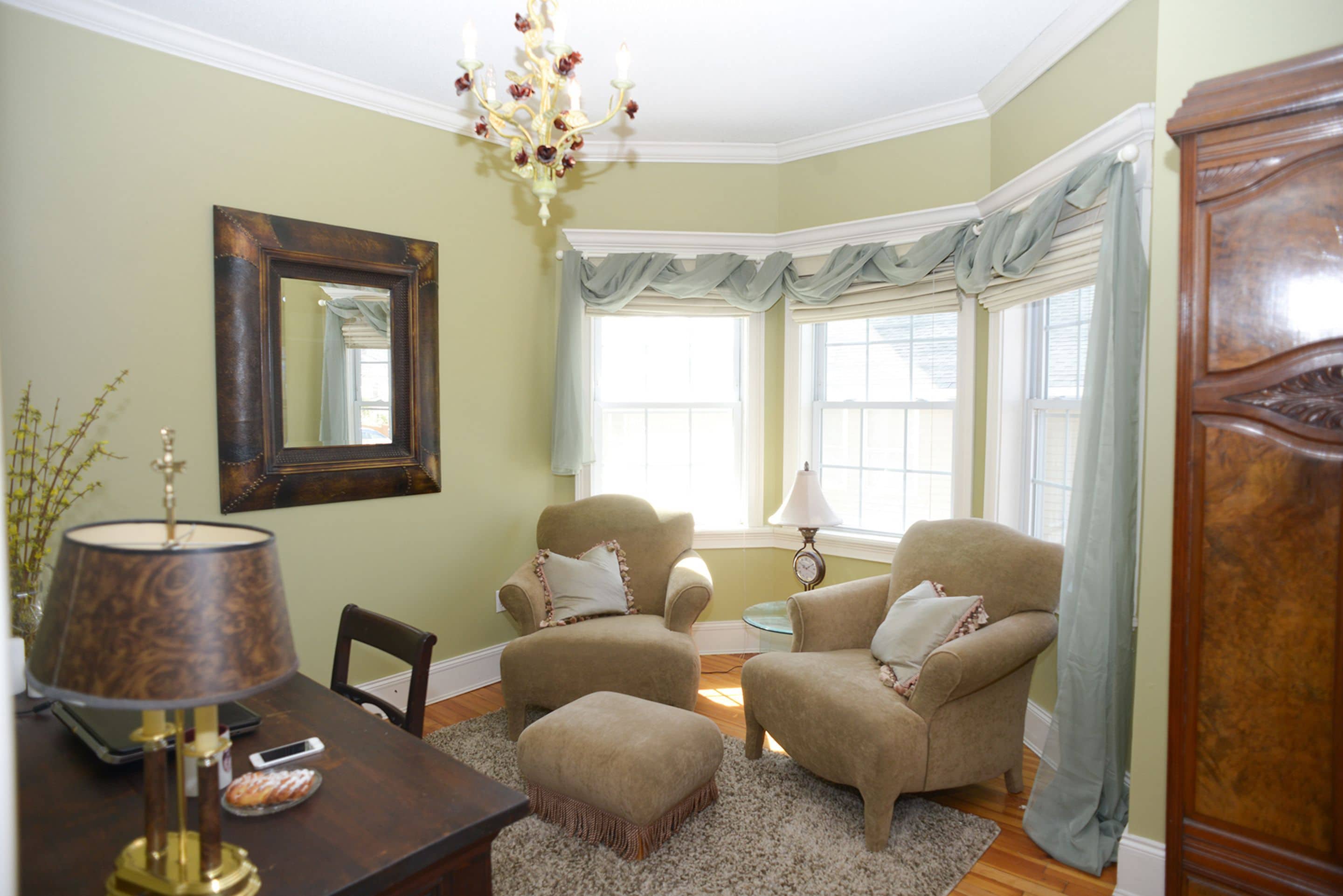 Mort's Library | Individually decorated, individually furnished, iron/ironing board