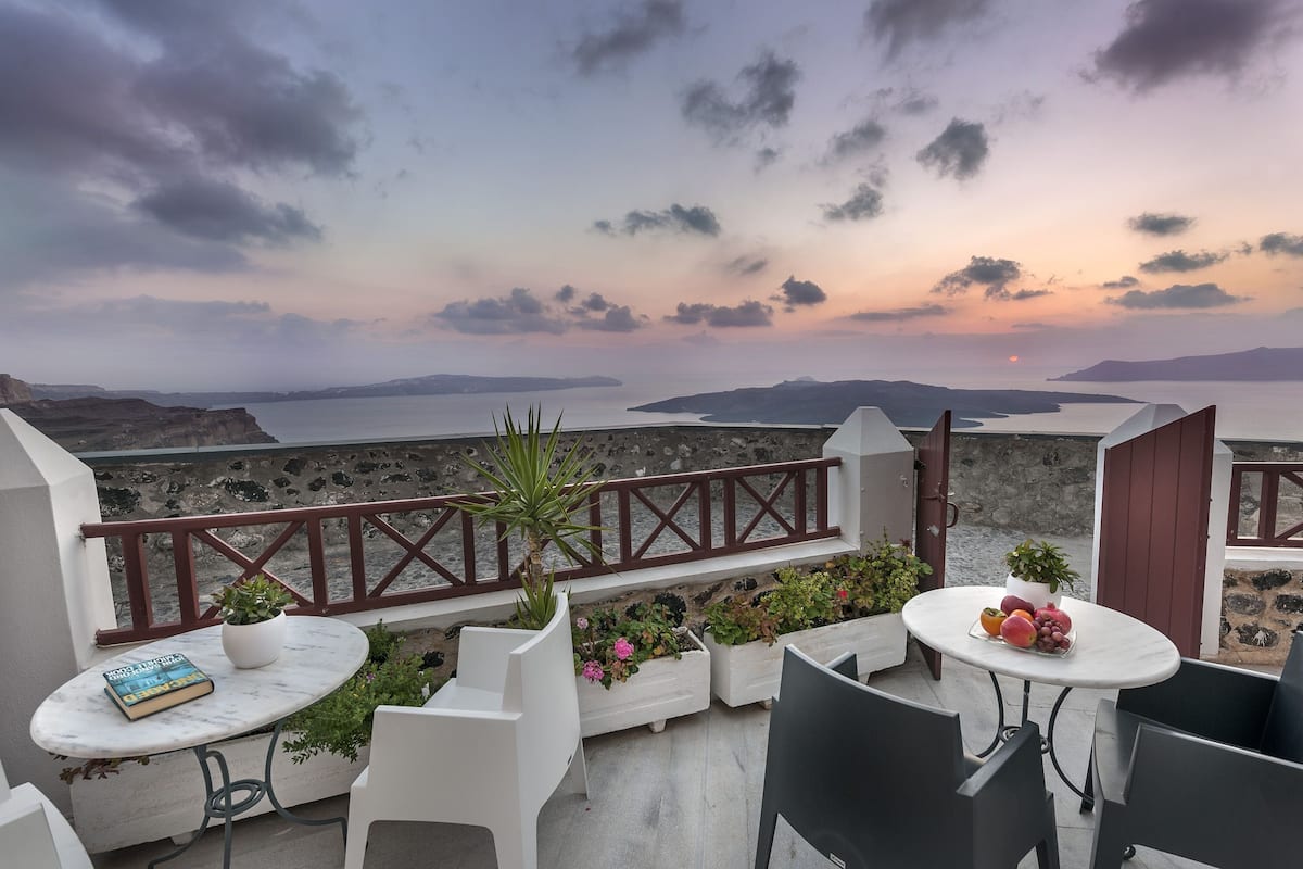 Authentic Santorinia Residence (Family) | 1 bedroom, premium bedding, down comforters, minibar