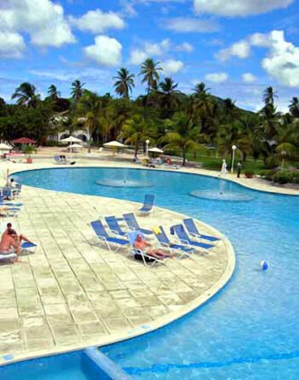 Outdoor pool, pool umbrellas