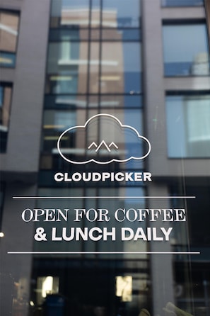 Breakfast and dinner served