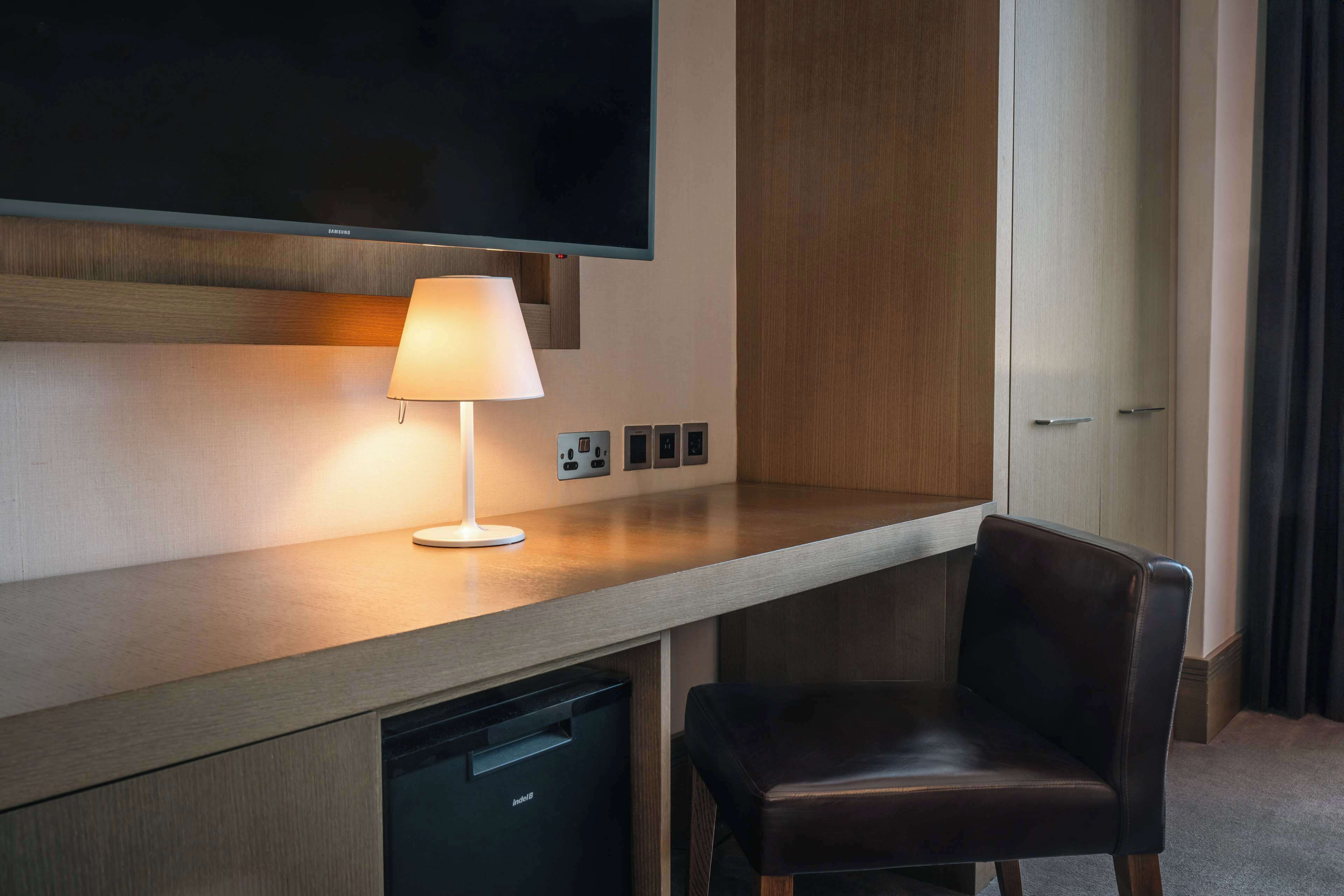 suite, balcony | hypo-allergenic bedding, minibar, in-room safe, desk