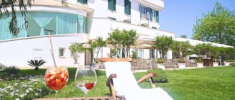 Breakfast, dinner served; Mediterranean cuisine, garden views