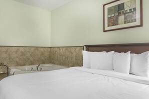 Select Comfort 床、办公桌、遮光窗帘、熨斗/熨衣板