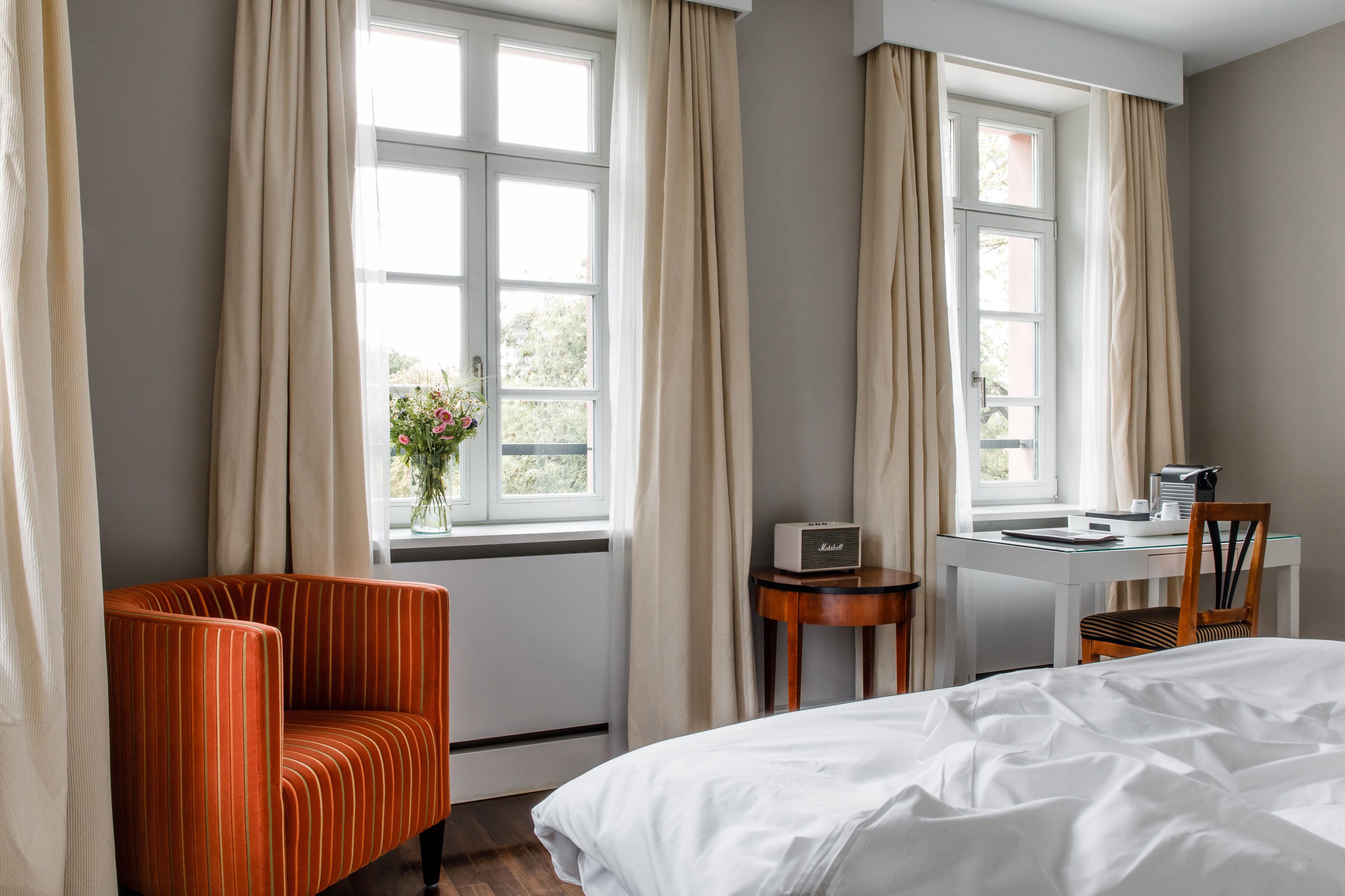 superior room | minibar, in-room safe, individually decorated, individually furnished