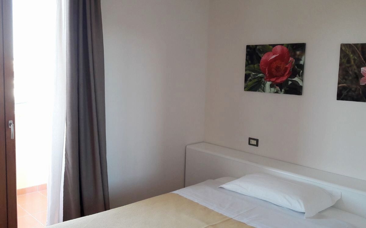 Classic Single Room | Minibar, in-room safe, desk, free WiFi