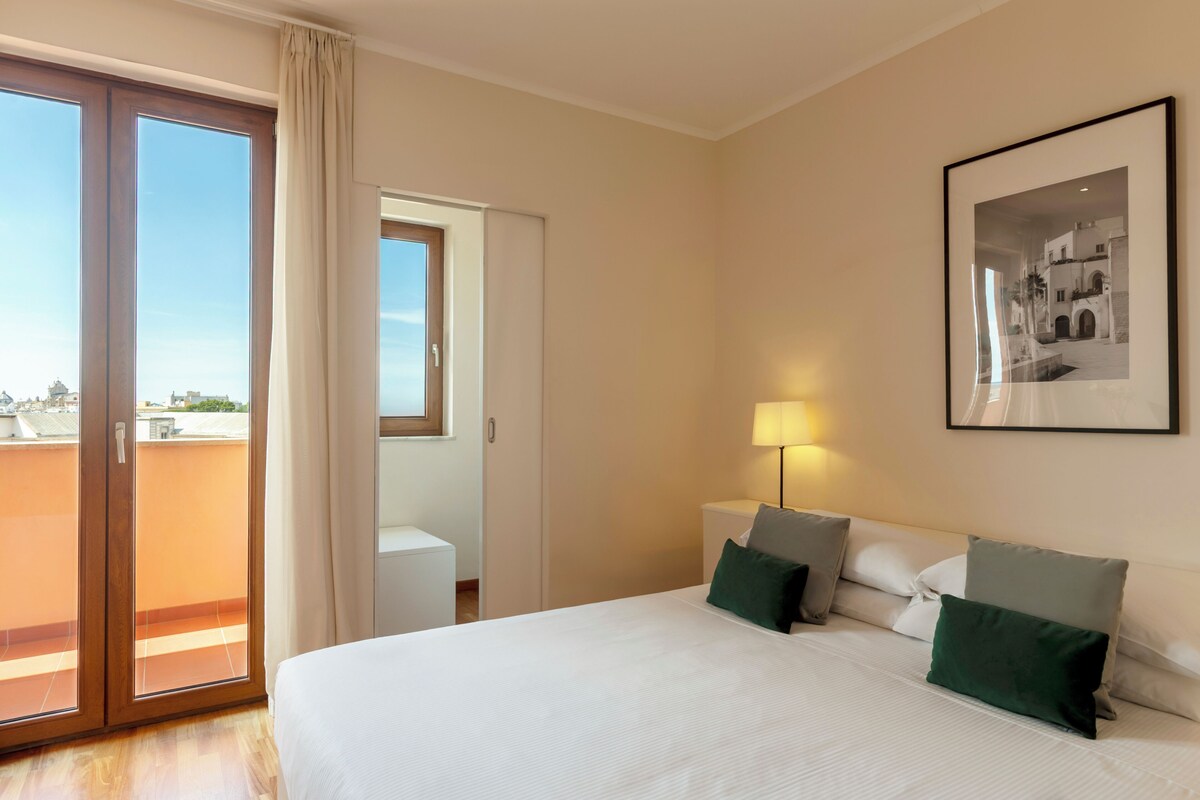 Habitación con 1 cama doble o 2 individuales | Minibar, escritorio, wifi gratis y ropa de cama