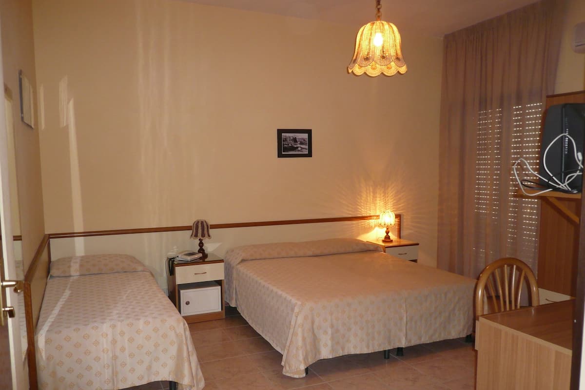 Standard Triple Room | In-room safe, desk, iron/ironing board, free WiFi