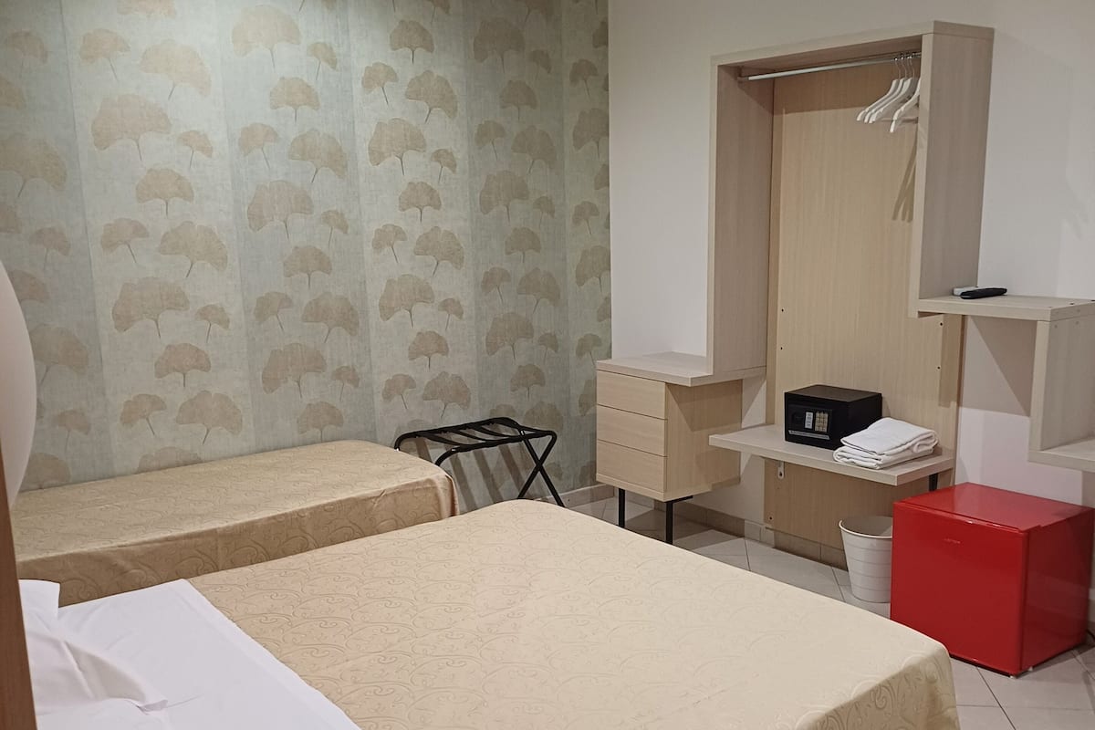 Vierpersoonskamer | 1 slaapkamer, luxe beddengoed, donzen dekbedden, een minibar