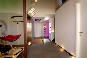 Suite | Living area | LED TV