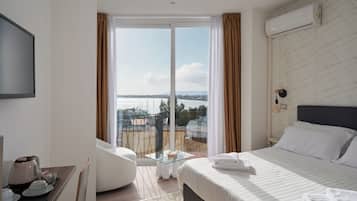 Doppia Superior, balcone, vista mare | 1 camera, biancheria da letto di alta qualità, copriletto in piuma