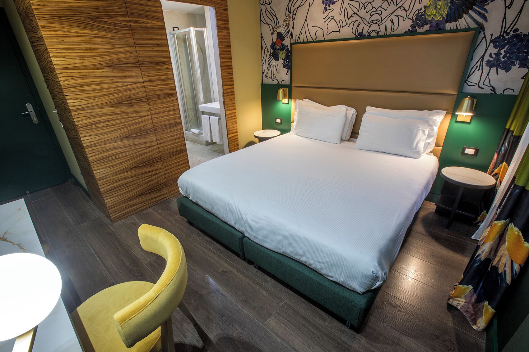 Classic Room, 1 Double Bed | Minibar, in-room safe, desk, soundproofing