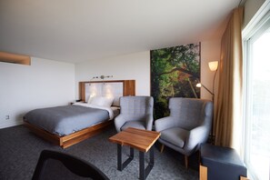 Superior-Zimmer, 1 King-Bett, Balkon | Hochwertige Bettwaren, Pillowtop-Betten, individuell dekoriert