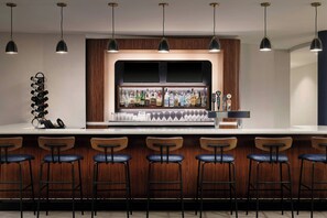 Bar (en el alojamiento)