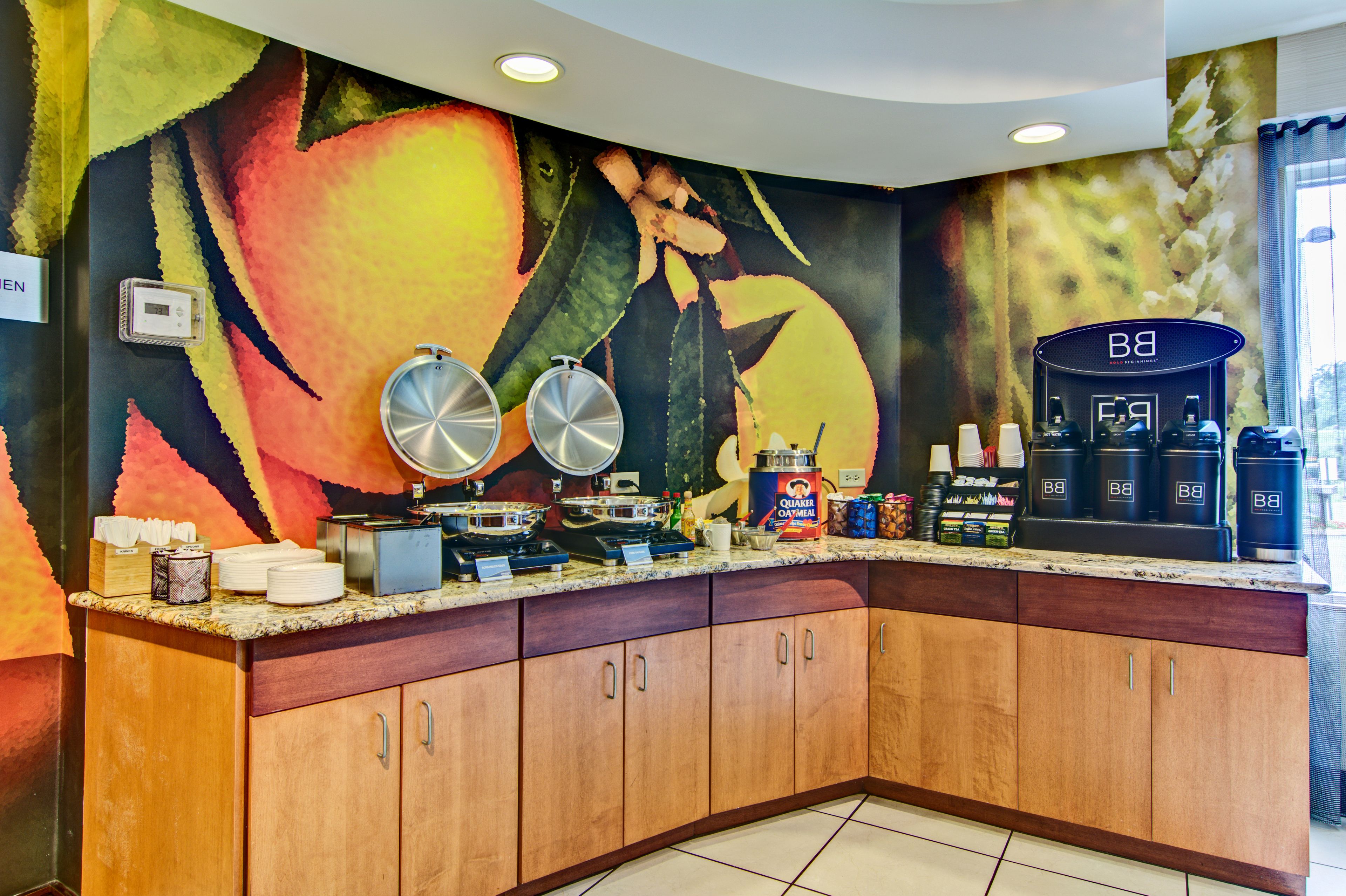 free daily continental breakfast