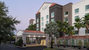A Fairfield by Marriott hotel with a modern design, featuring a central entrance, multiple floors, and a parking area. - Fairfield Inn & Suites by Marriott Jacksonville Butler Blvd (Jacksonville)