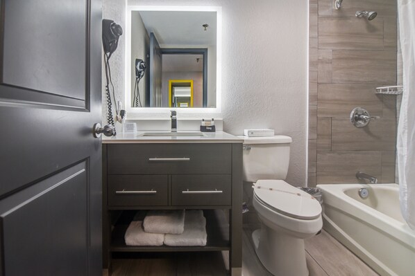 Room, 2 Queen Beds, Non Smoking, Refrigerator & Microwave | Bathroom | Free toiletries, hair dryer, towels, soap