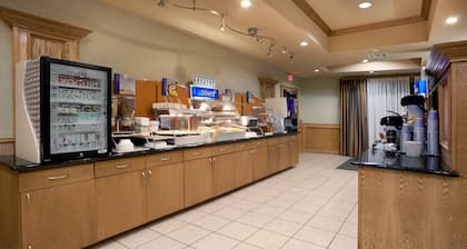 Holiday Inn Express & Suites Zapata by IHG