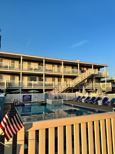 Sandy Shores Resort Motel