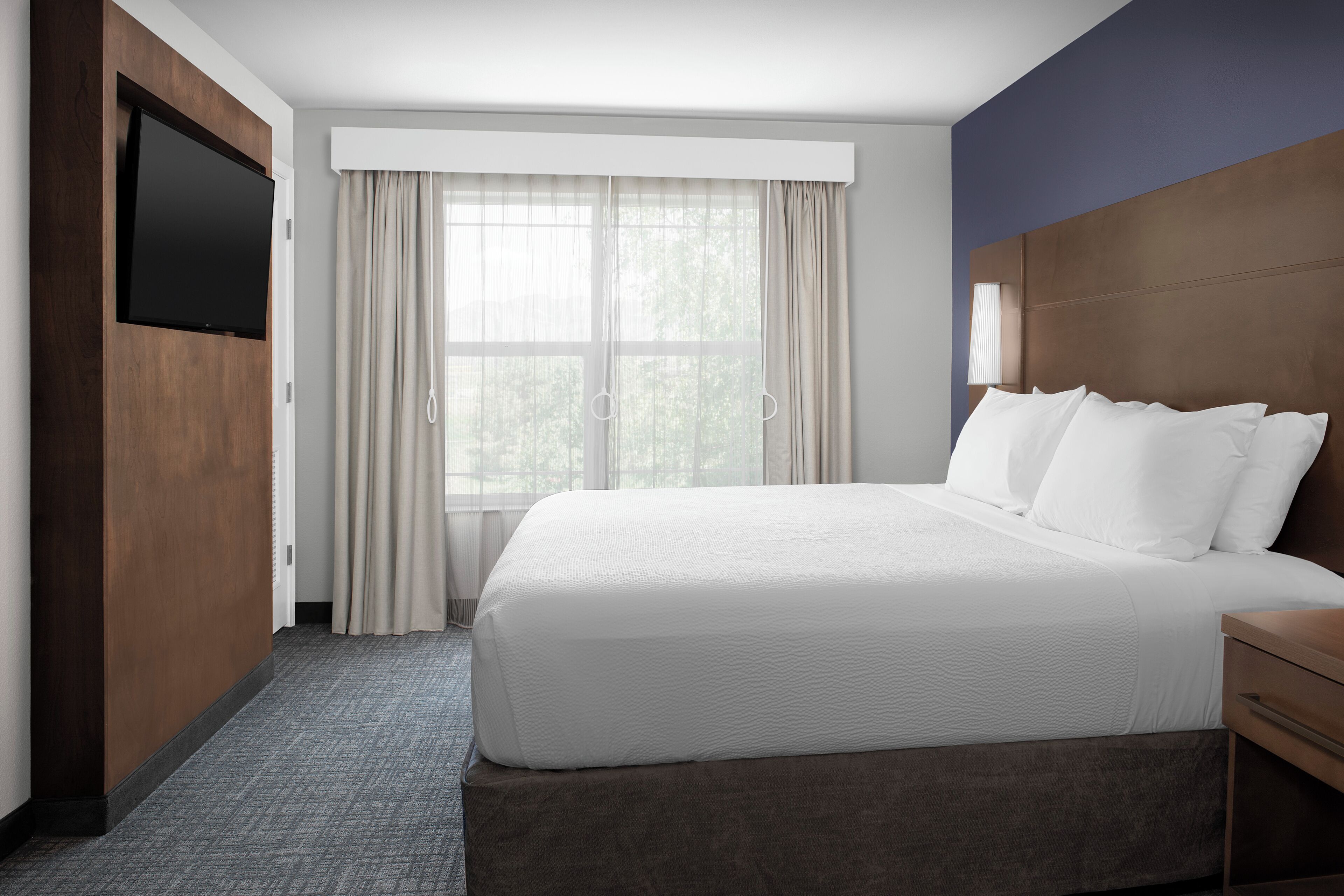 egyptian cotton sheets, individually decorated, individually furnished