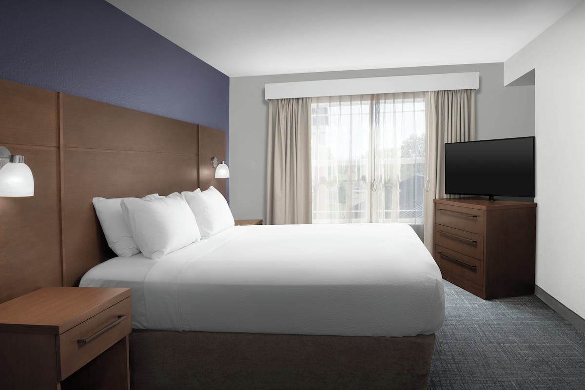 egyptian cotton sheets, individually decorated, individually furnished