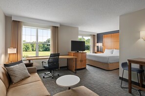 1 chambre, literie de qualité, ameublement unique, bureau