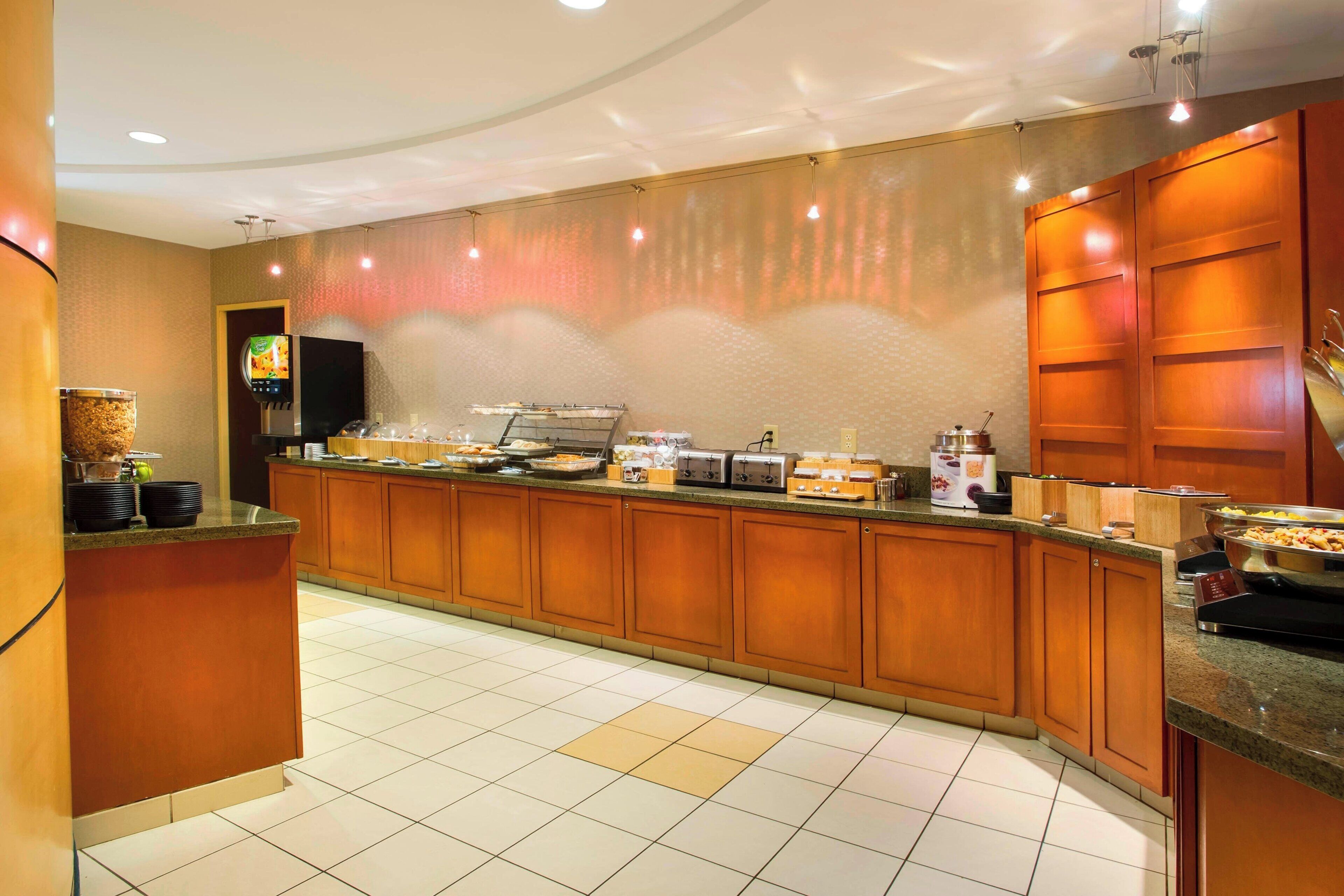 free daily continental breakfast