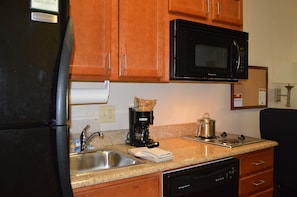 Premium bedding, desk, laptop workspace, blackout curtains - Candlewood Suites Augusta by IHG (Augusta)