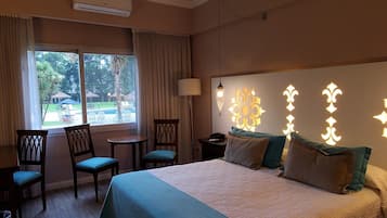 Standard Room, 1 King Bed | 1 bedroom, premium bedding, down comforters, pillowtop beds