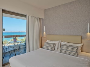 Double or Twin Room with Sea View