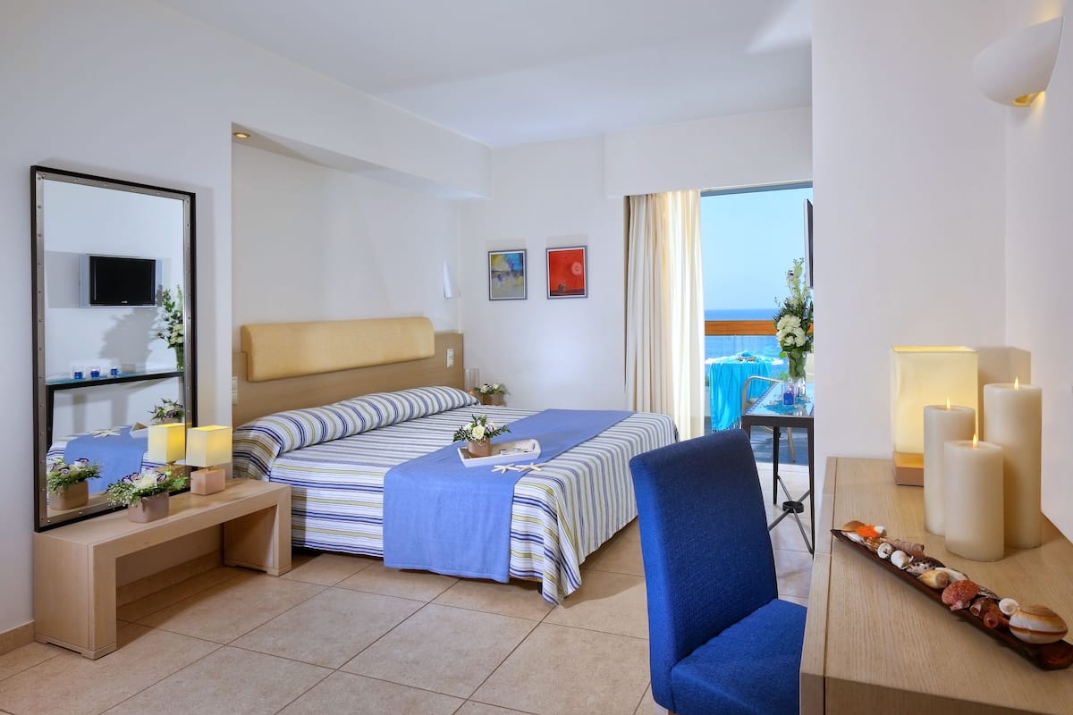 1 bedroom, minibar, in-room safe, desk