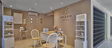 Salas para tratamentos a dois, sauna seca, banheira de hidromassagem