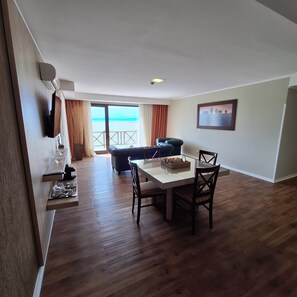 Suite Presidencial | 1 bedroom, Egyptian cotton sheets, premium bedding, pillowtop beds - Xelena Hotel & Suites (El Calafate)