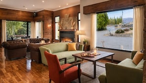 Lobbylounge, uitzicht op de zee, dagelijks geopend