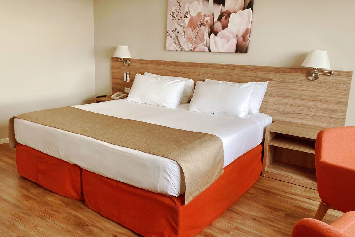 superior room | 1 bedroom, egyptian cotton sheets, premium bedding, pillow-top beds