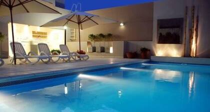 Howard Johnson by Wyndham Villa Maria Casino