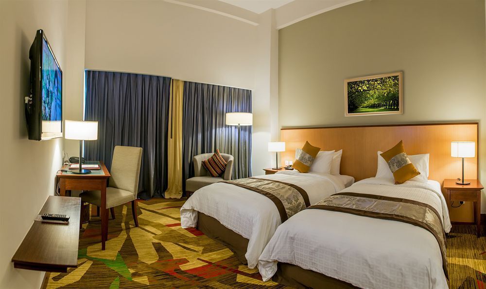 In-room safe, desk, blackout drapes, soundproofing